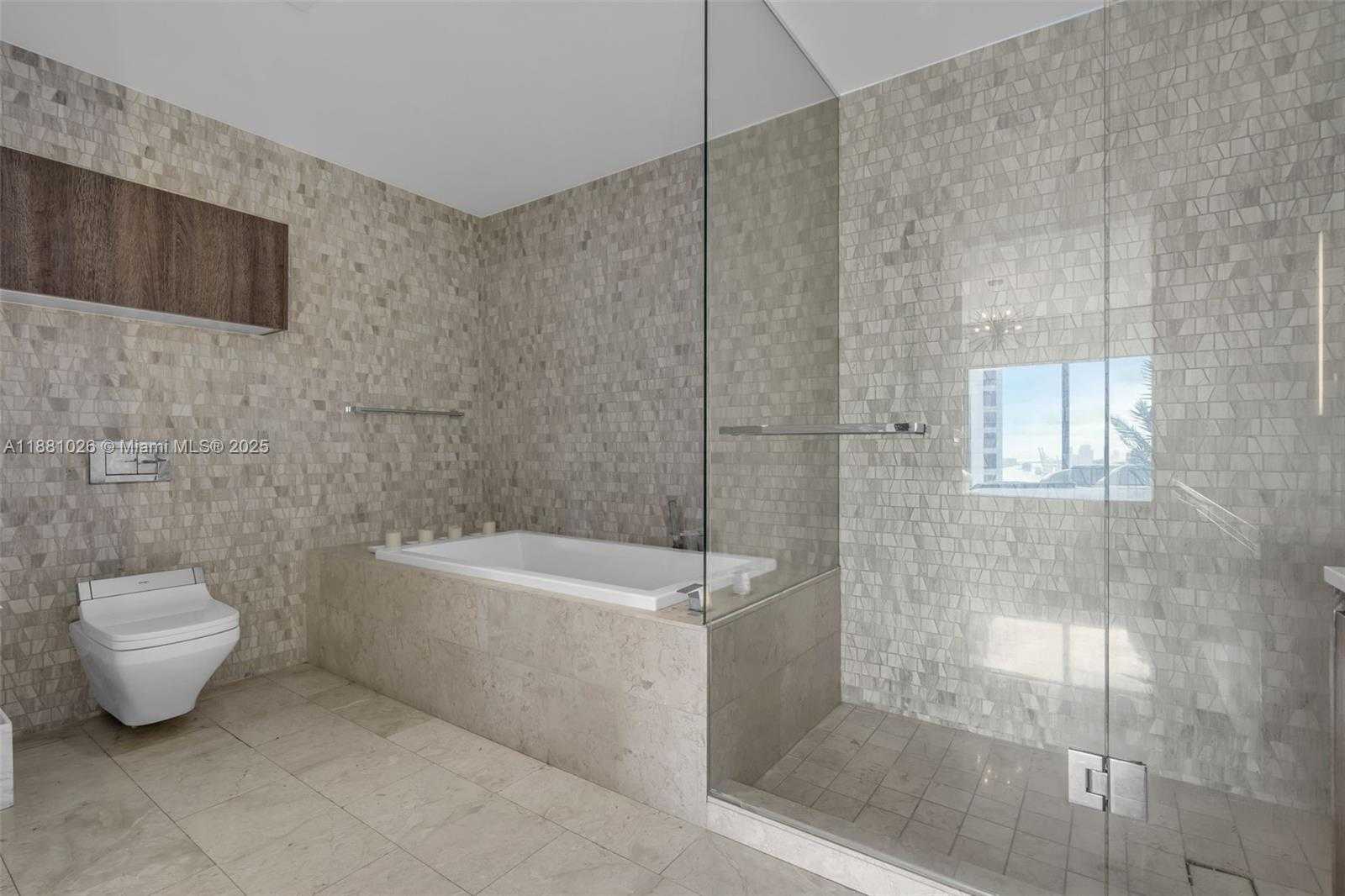 Small Image of 68 6TH ST #3403, Miami Number 28