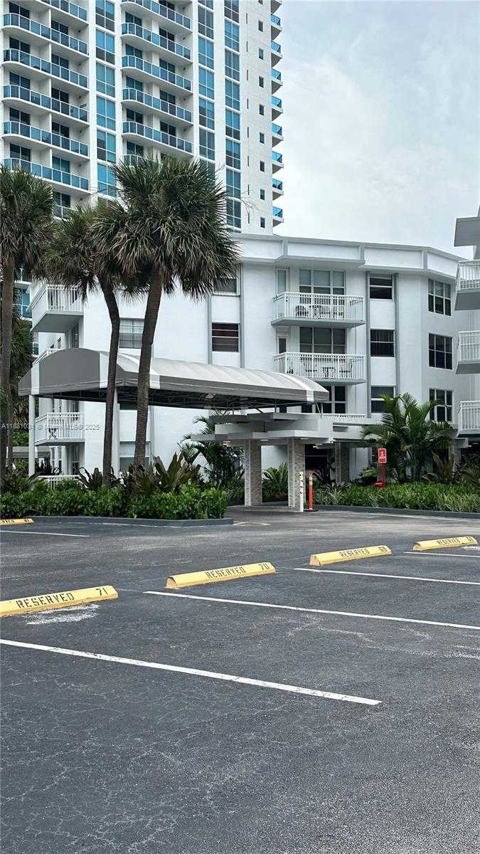 Small Image of 1913 SOUTH OCEAN DR #410, Hallandale Beach Number 12