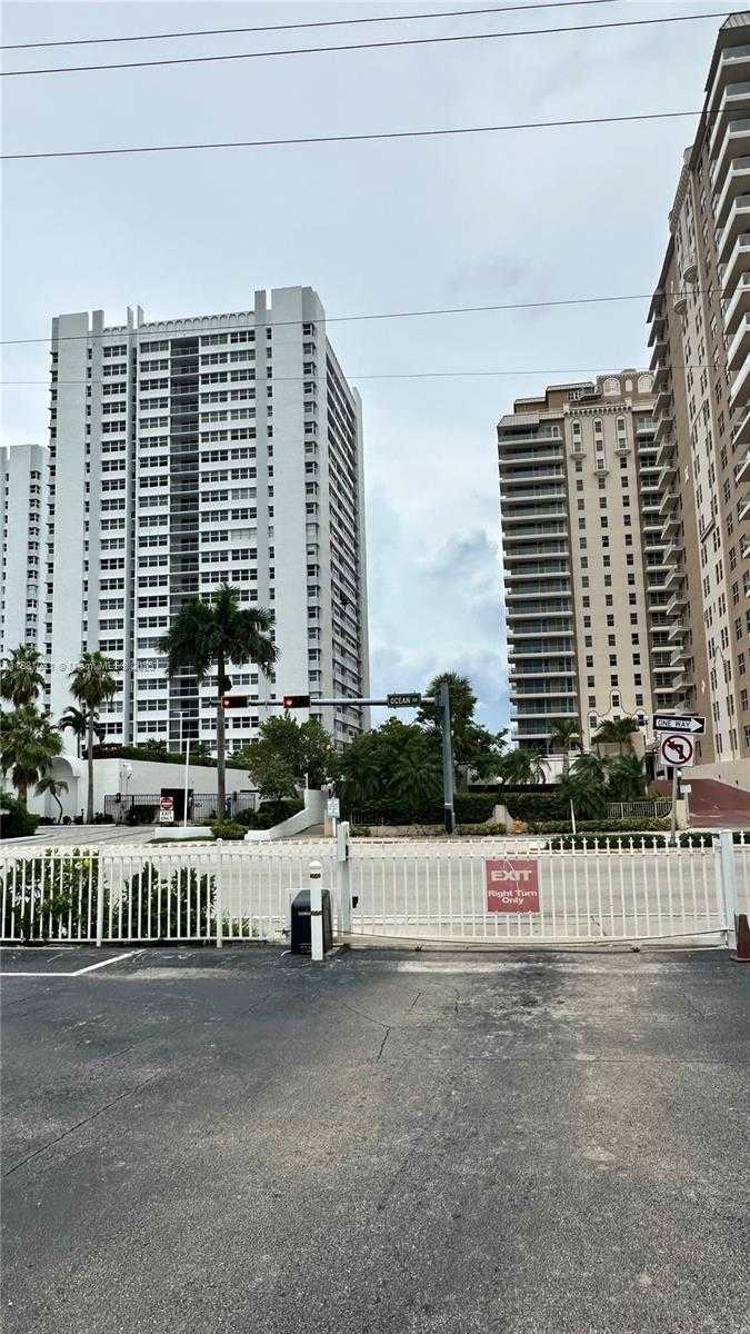 Small Image of 1913 SOUTH OCEAN DR #410, Hallandale Beach Number 13