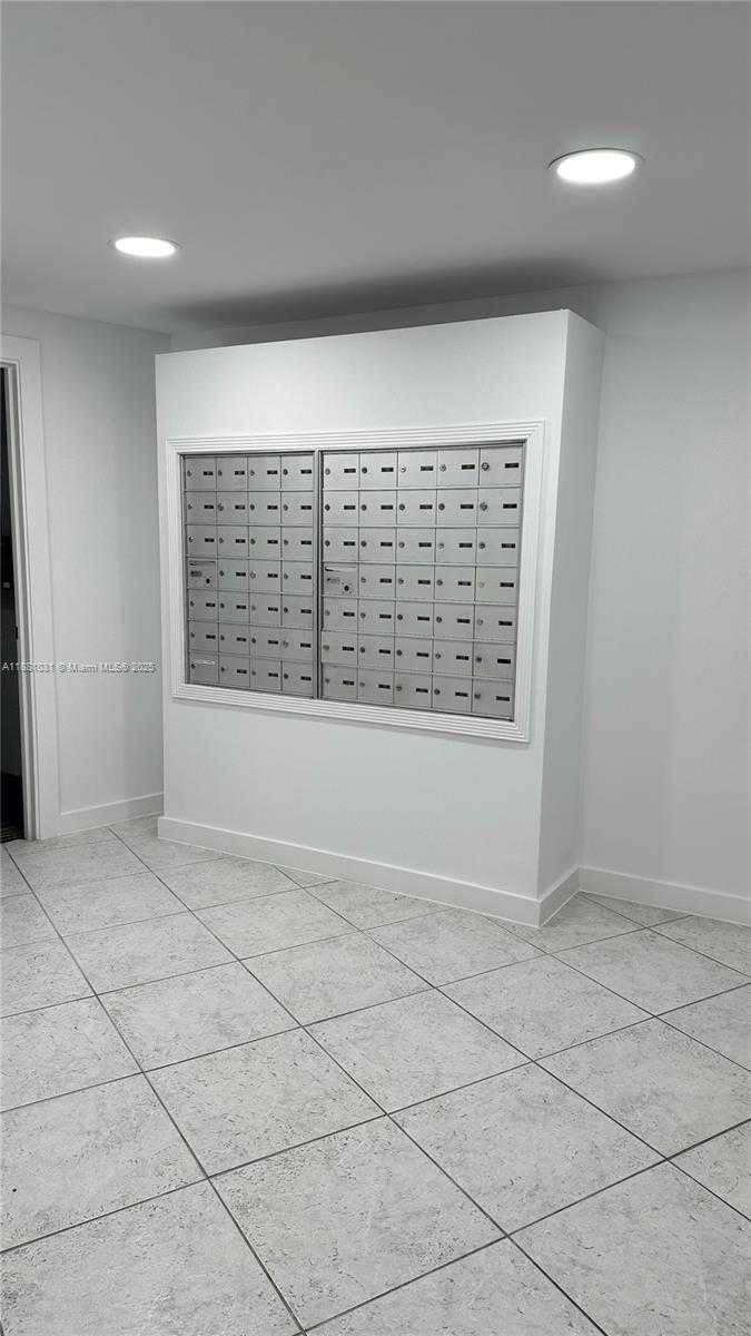 Small Image of 1913 SOUTH OCEAN DR #410, Hallandale Beach Number 16