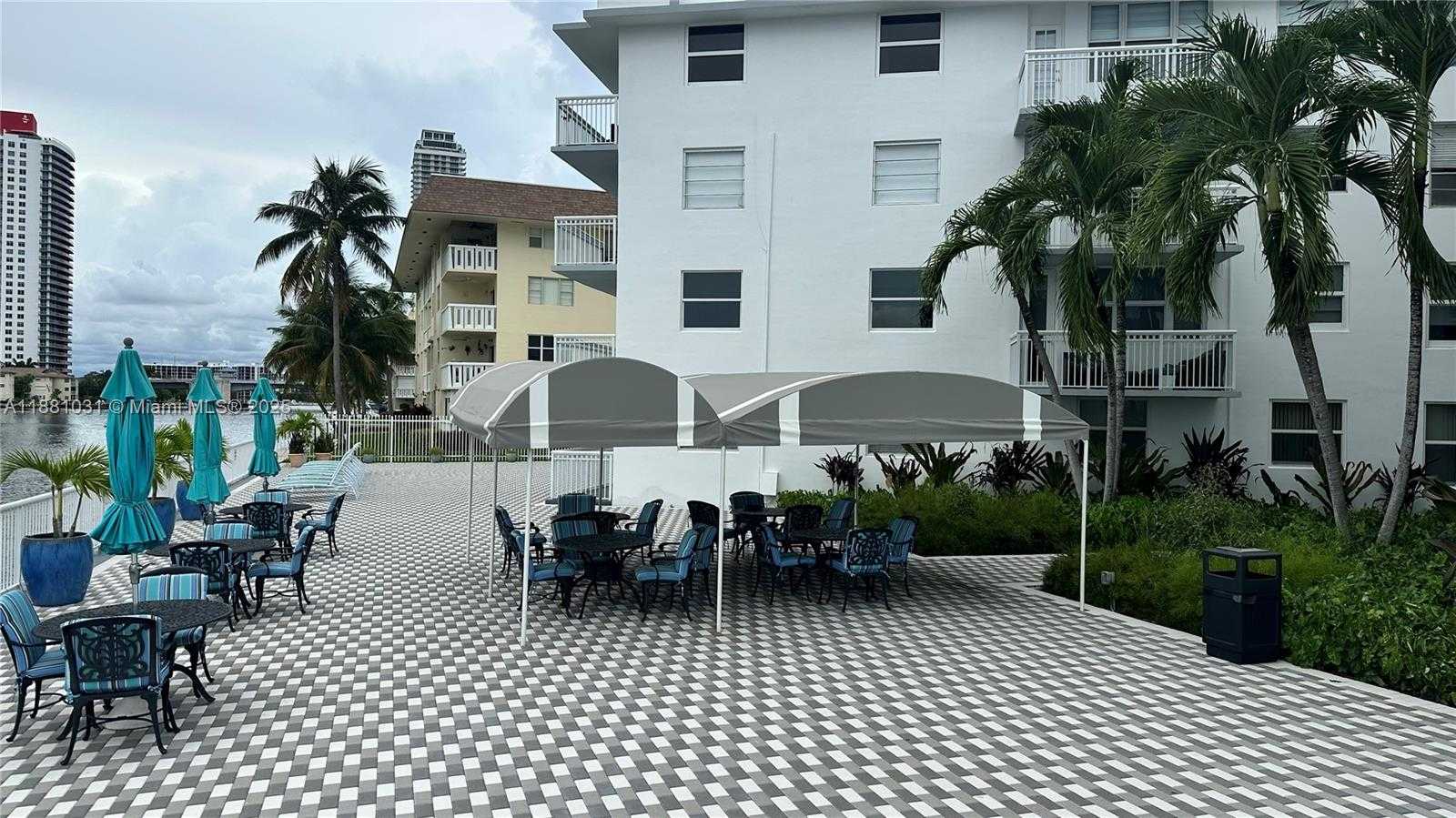 Small Image of 1913 SOUTH OCEAN DR #410, Hallandale Beach Number 25