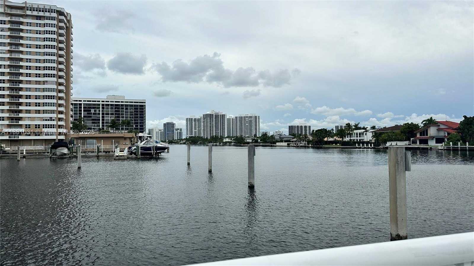 Small Image of 1913 SOUTH OCEAN DR #410, Hallandale Beach Number 26