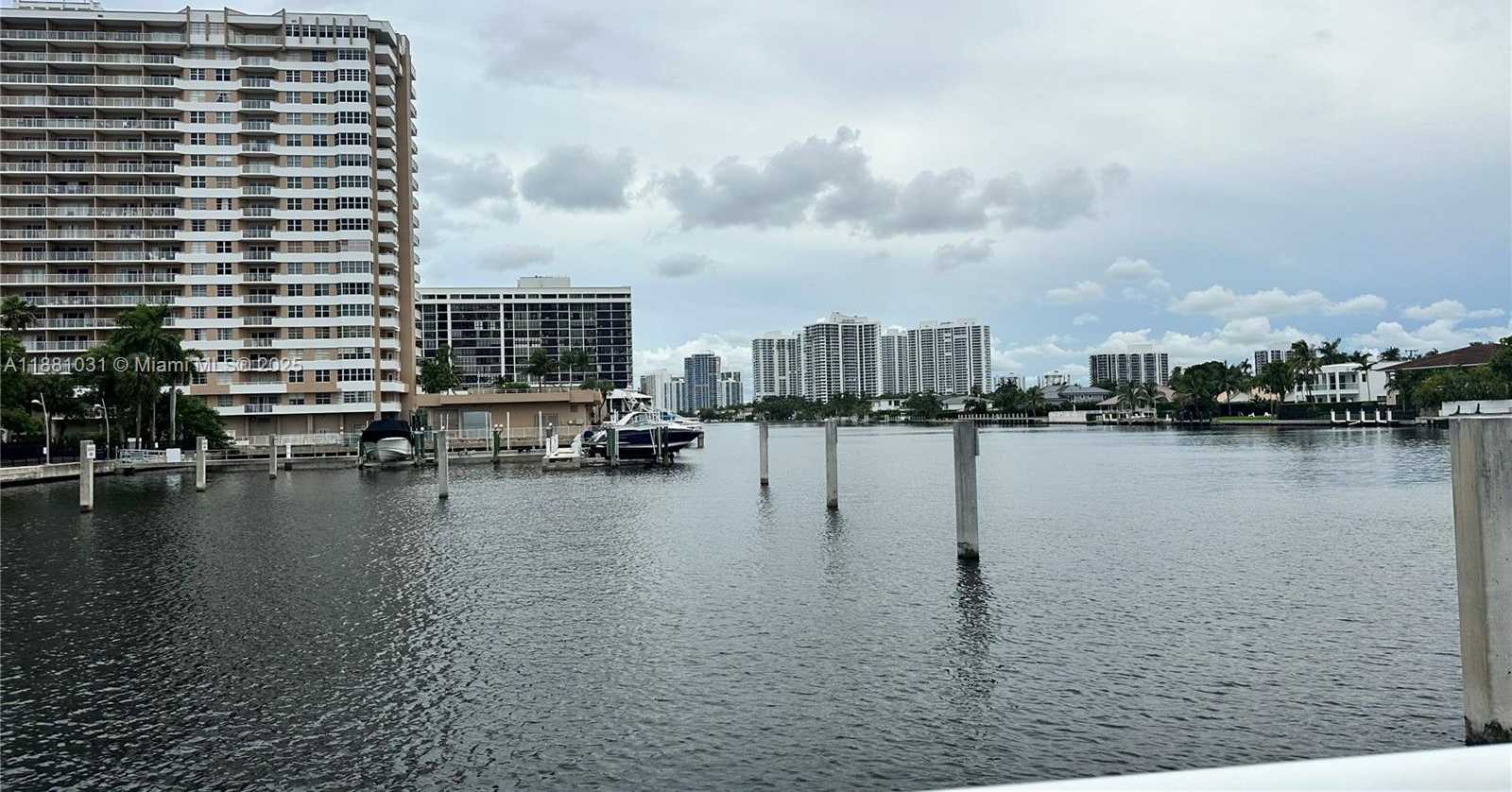 Small Image of 1913 SOUTH OCEAN DR #410, Hallandale Beach Number 27