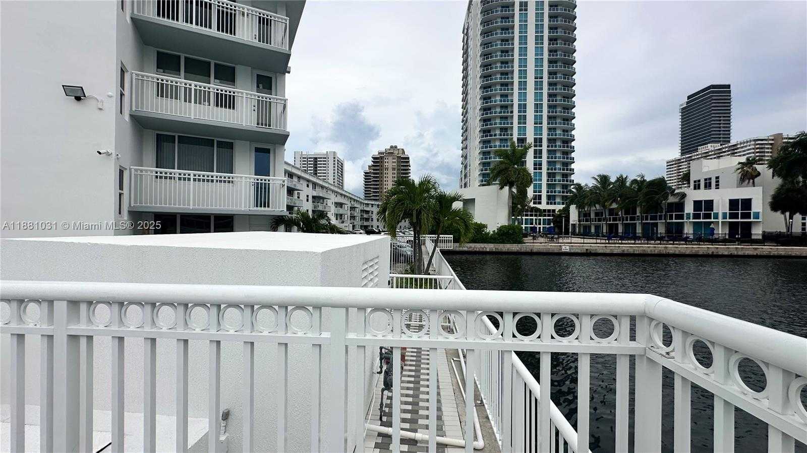 Small Image of 1913 SOUTH OCEAN DR #410, Hallandale Beach Number 28