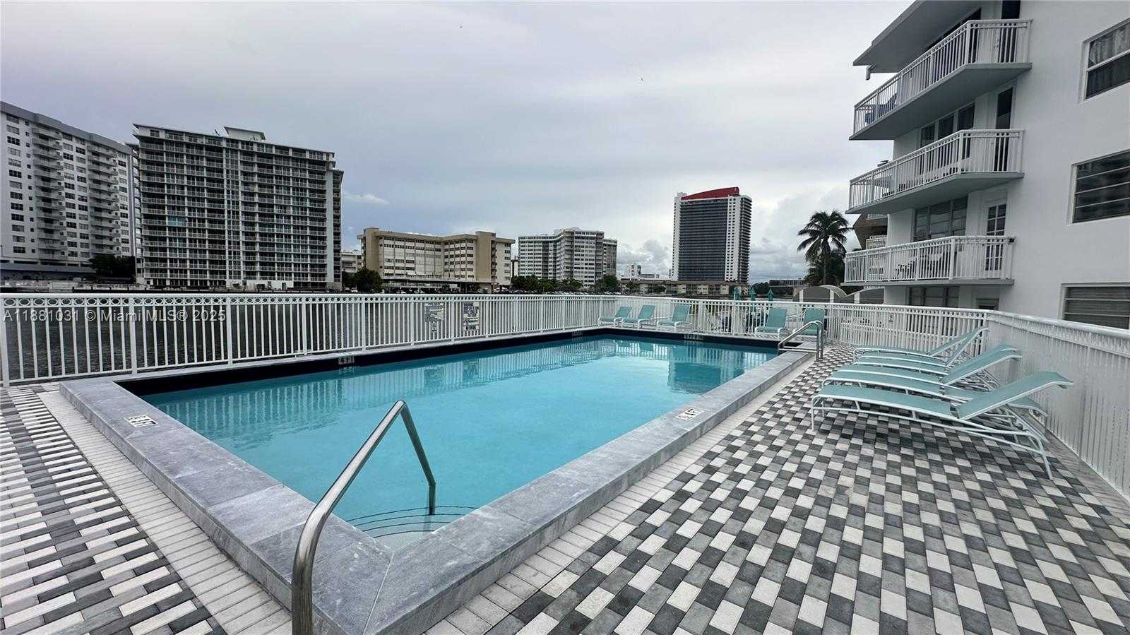 Small Image of 1913 SOUTH OCEAN DR #410, Hallandale Beach Number 32
