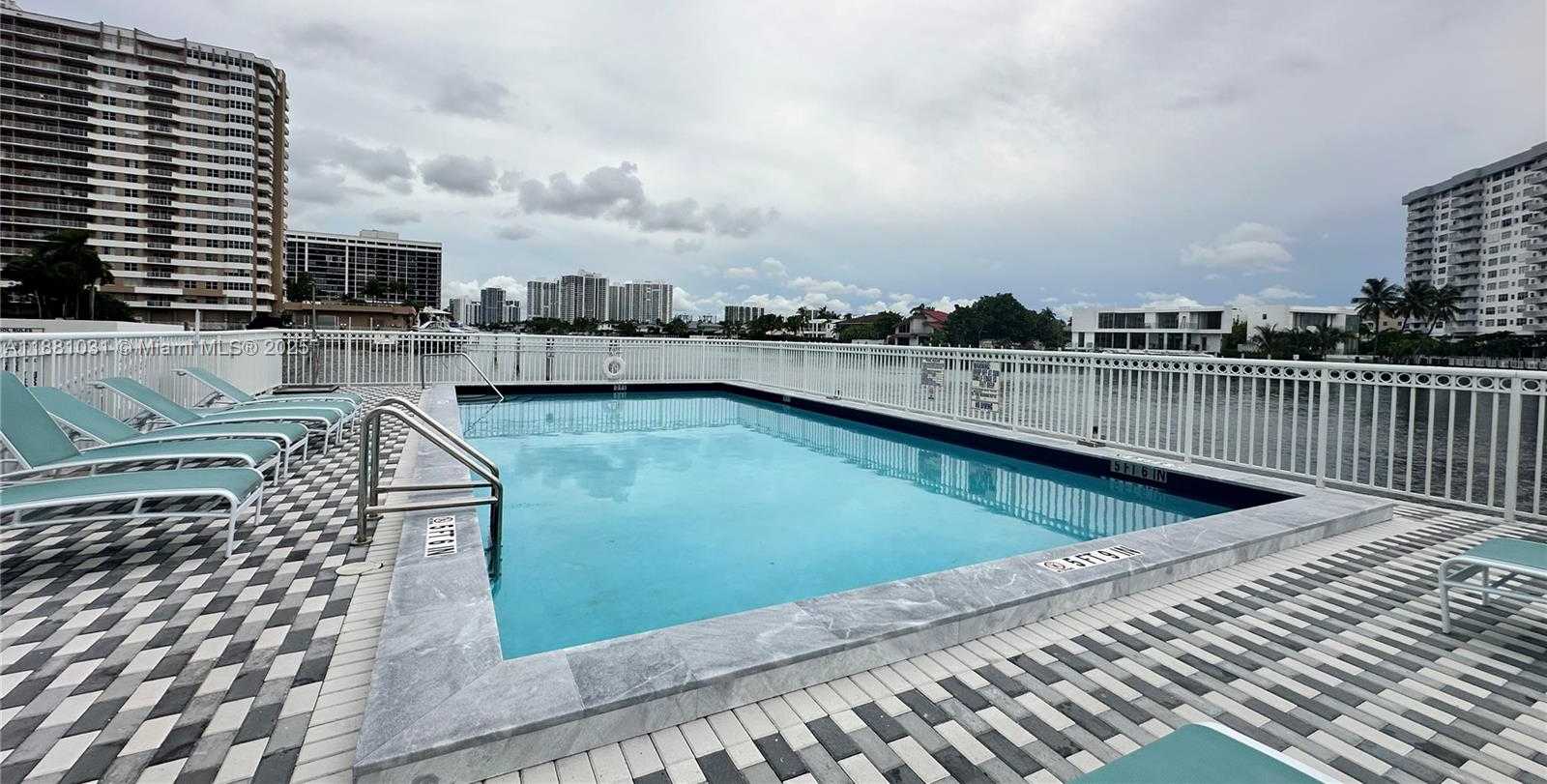 Small Image of 1913 SOUTH OCEAN DR #410, Hallandale Beach Number 34
