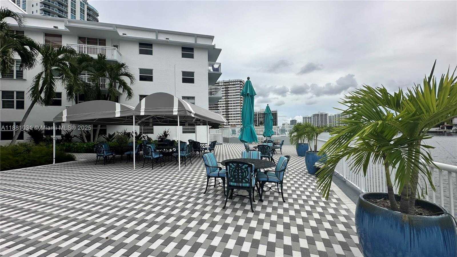 Small Image of 1913 SOUTH OCEAN DR #410, Hallandale Beach Number 37