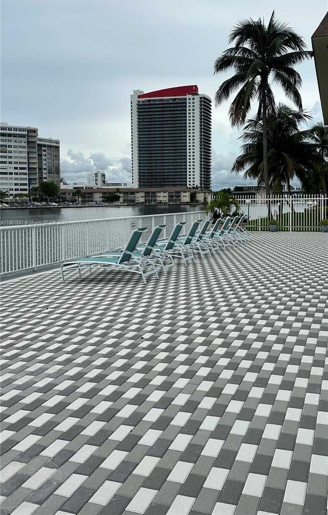 Small Image of 1913 SOUTH OCEAN DR #410, Hallandale Beach Number 42