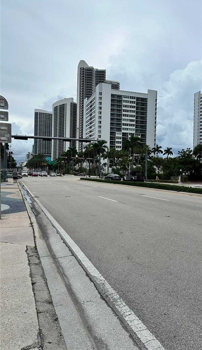 Small Image of 1913 SOUTH OCEAN DR #410, Hallandale Beach Number 6