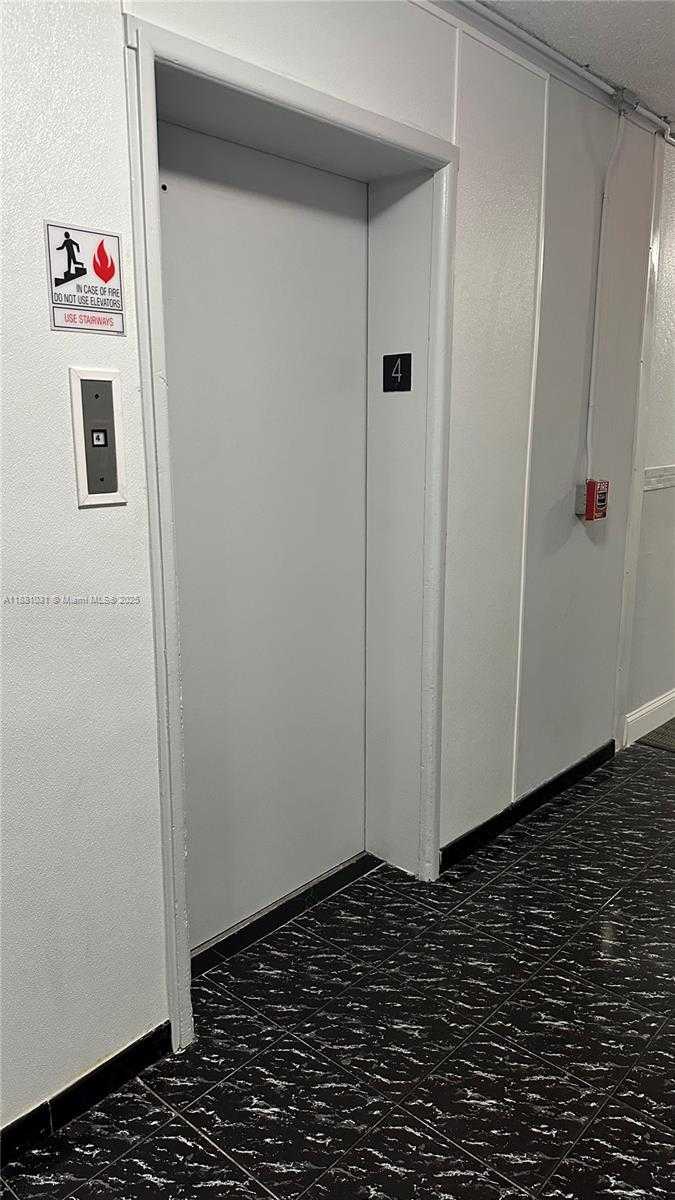 Small Image of 1913 SOUTH OCEAN DR #410, Hallandale Beach Number 62