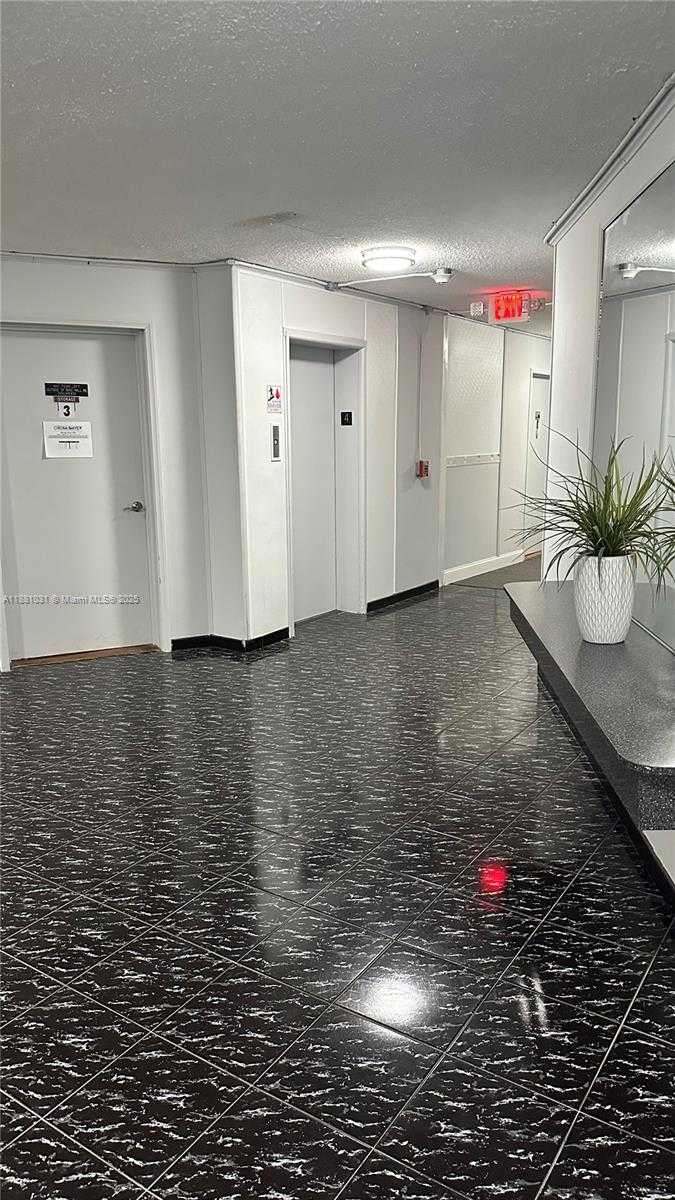 Small Image of 1913 SOUTH OCEAN DR #410, Hallandale Beach Number 63