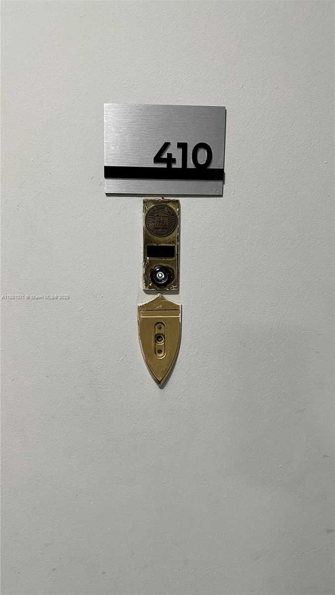 Small Image of 1913 SOUTH OCEAN DR #410, Hallandale Beach Number 65