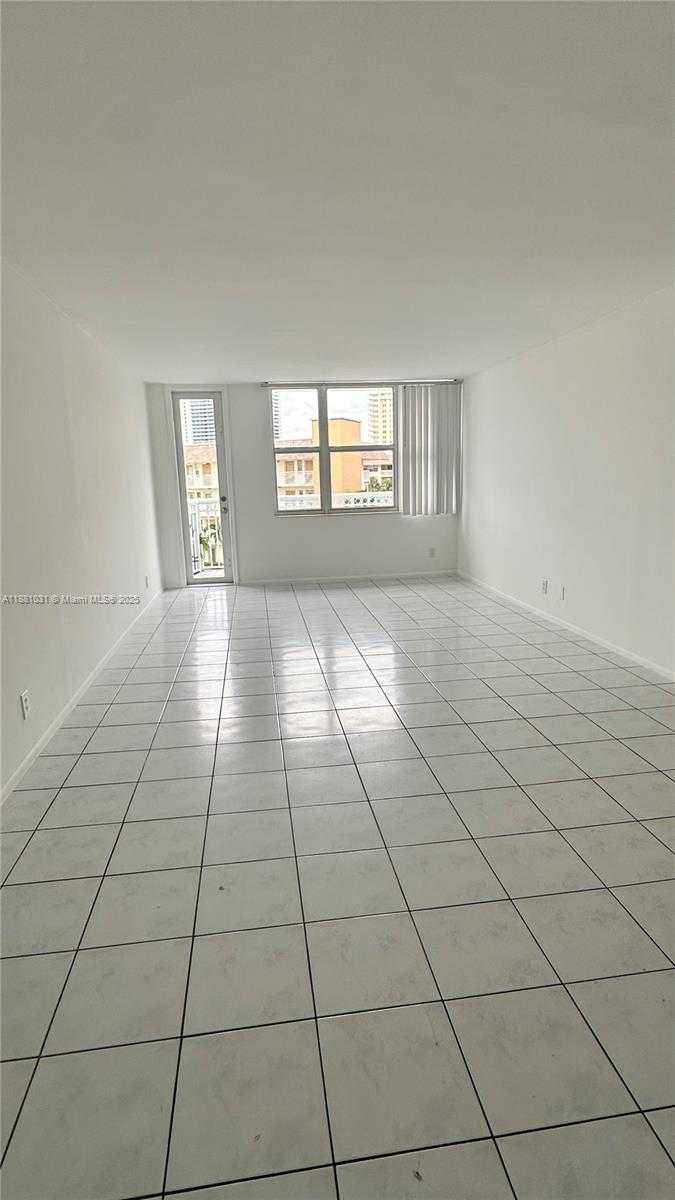 Small Image of 1913 SOUTH OCEAN DR #410, Hallandale Beach Number 66