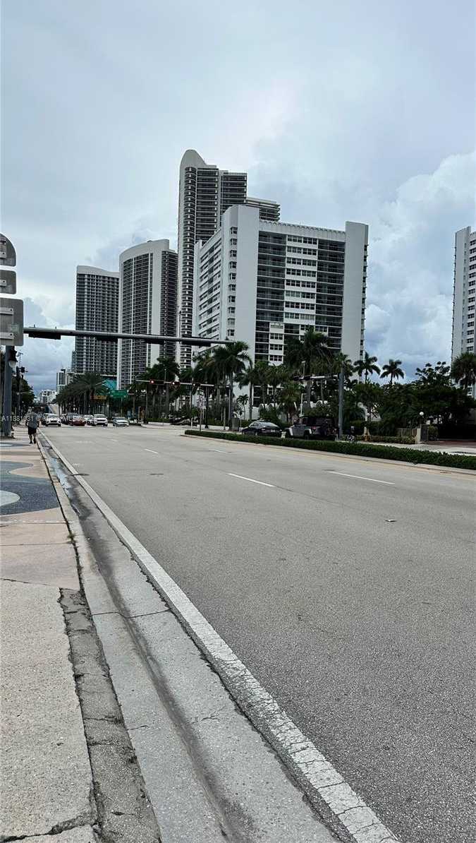 Small Image of 1913 SOUTH OCEAN DR #410, Hallandale Beach Number 7