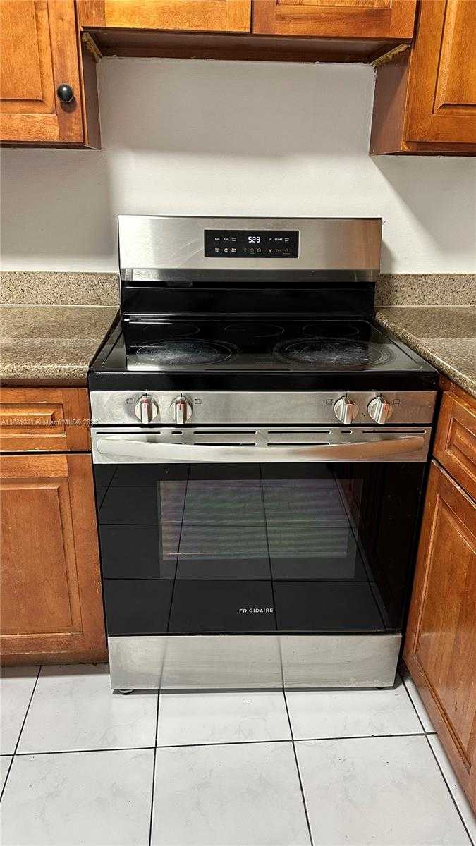 Small Image of 1913 SOUTH OCEAN DR #410, Hallandale Beach Number 73