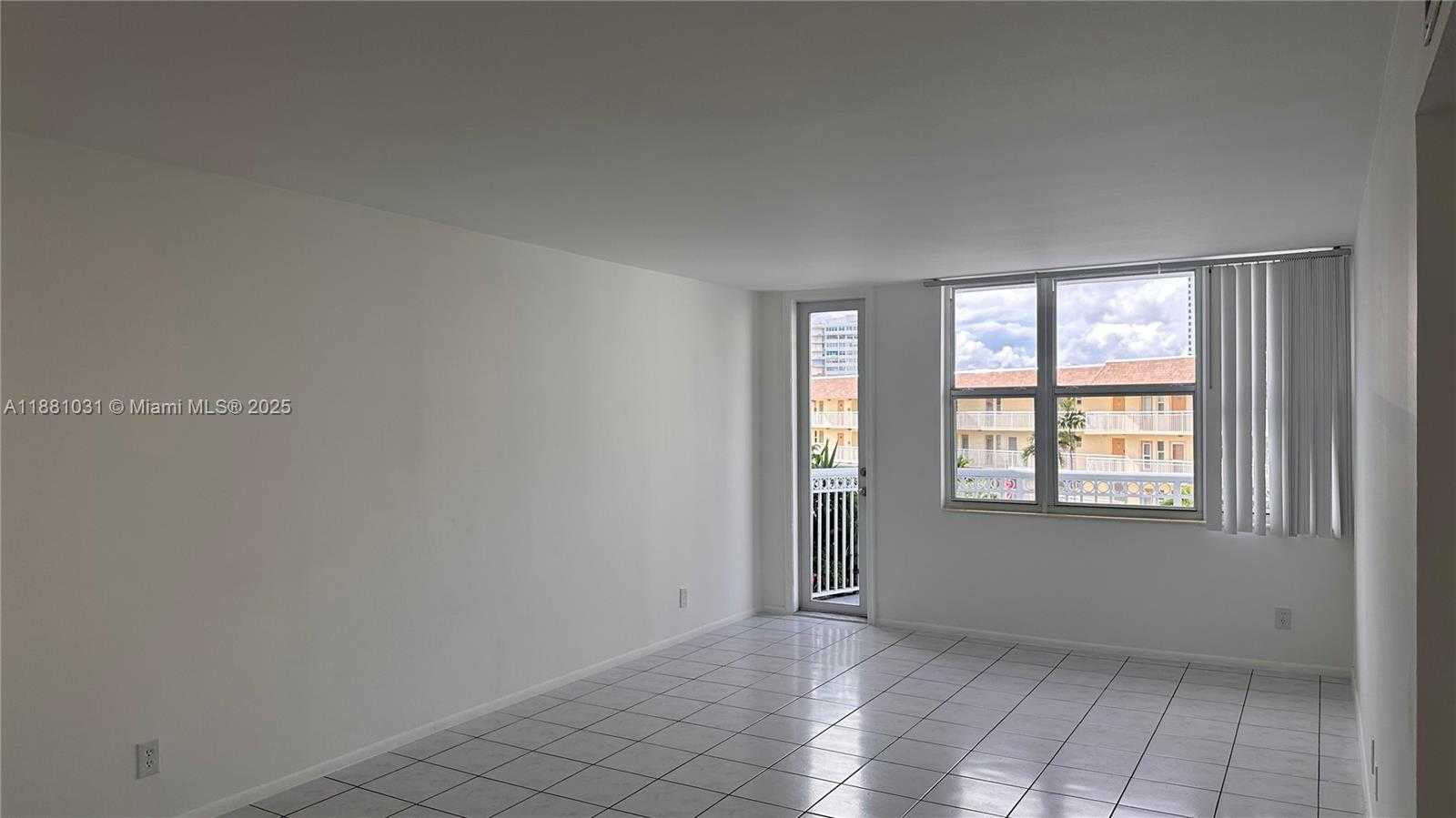 Small Image of 1913 SOUTH OCEAN DR #410, Hallandale Beach Number 79