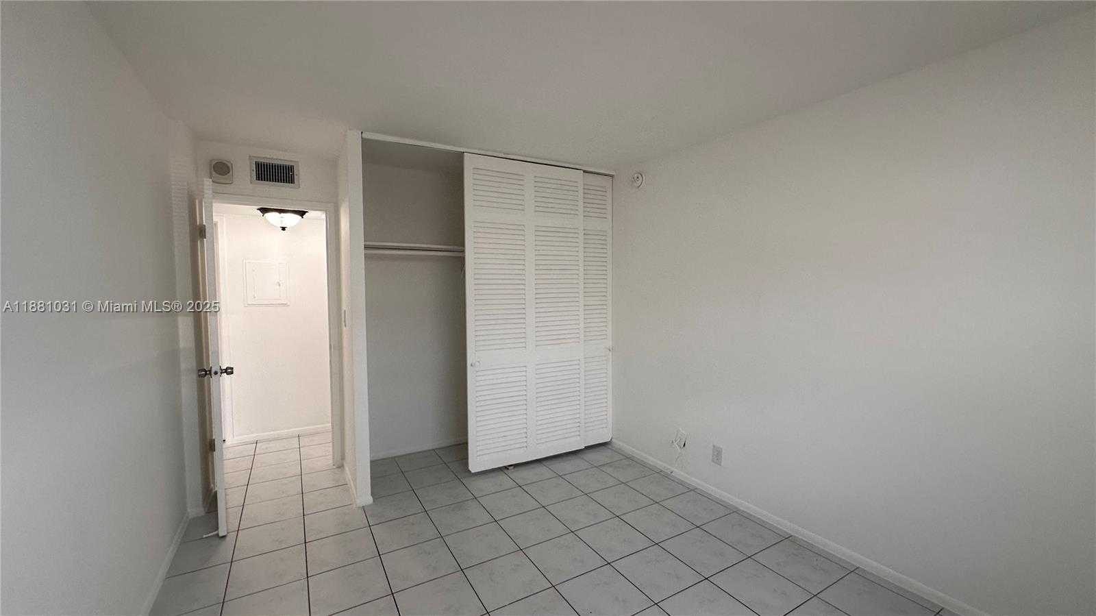 Small Image of 1913 SOUTH OCEAN DR #410, Hallandale Beach Number 89
