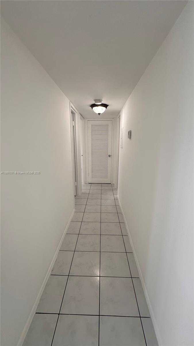 Small Image of 1913 SOUTH OCEAN DR #410, Hallandale Beach Number 91