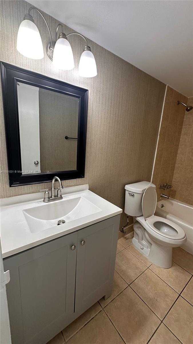 Small Image of 1913 SOUTH OCEAN DR #410, Hallandale Beach Number 96