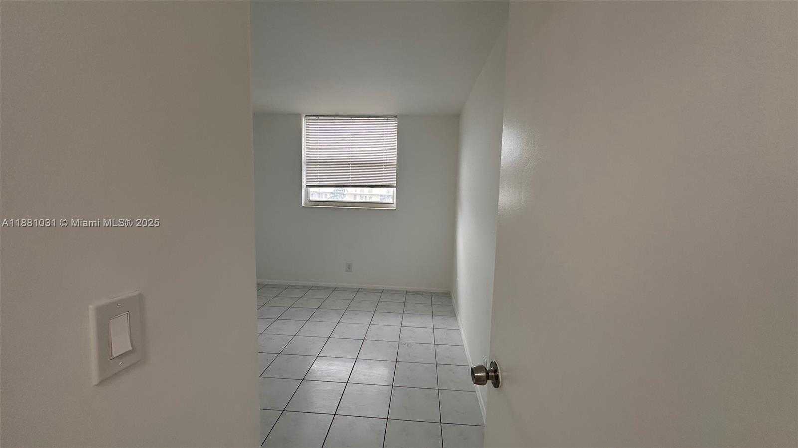 Small Image of 1913 SOUTH OCEAN DR #410, Hallandale Beach Number 98