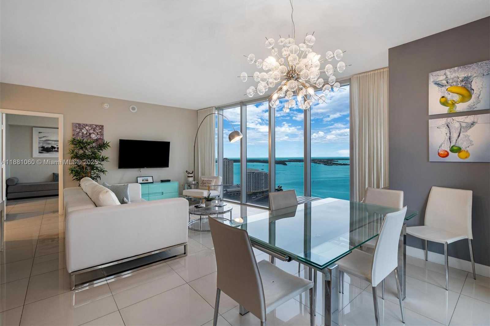 Small Image of 485 BRICKELL AVE #3308, Miami Number 2