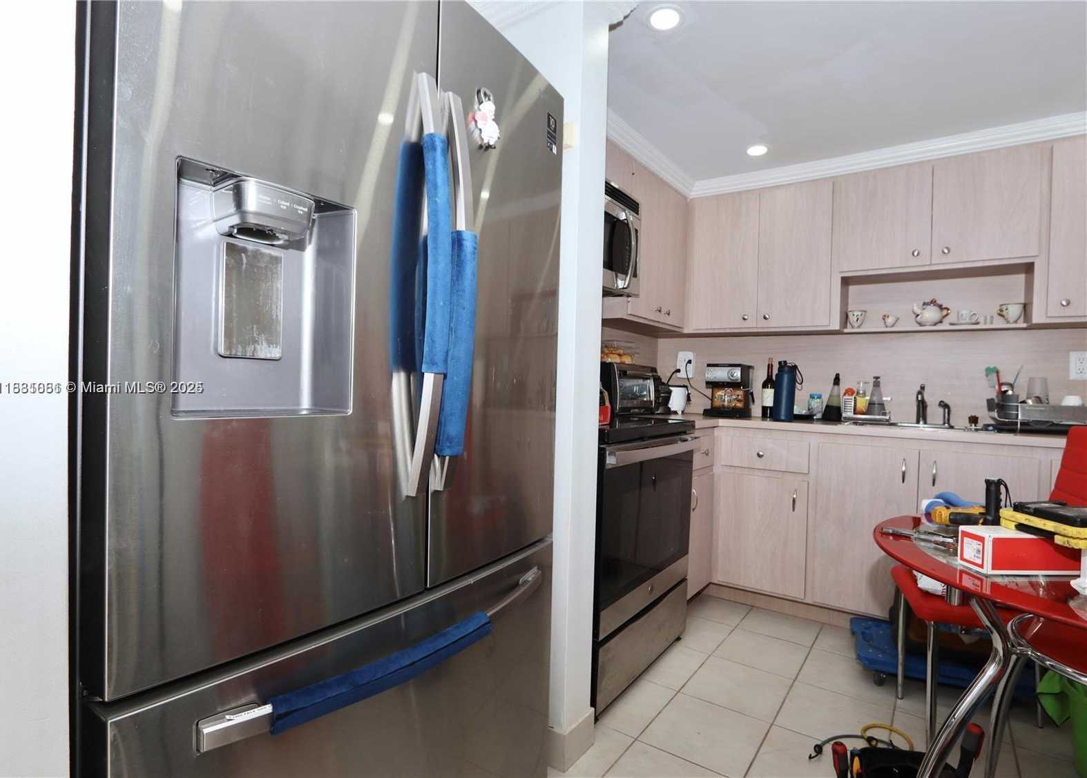 Small Image of 3030 MARCOS DR #T512, Aventura Number 7