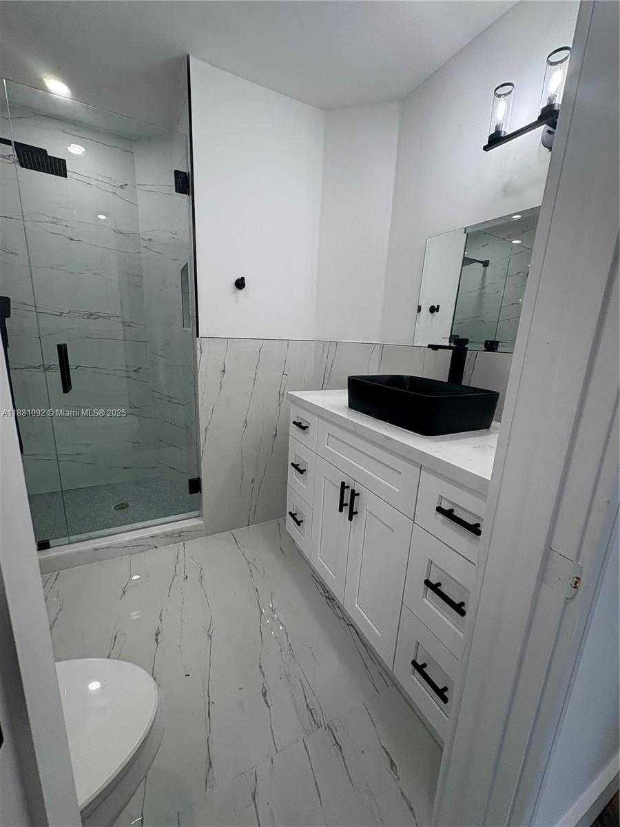 Small Image of 1405 SOUTH WEST 122ND AVE #10-13, Miami Number 15