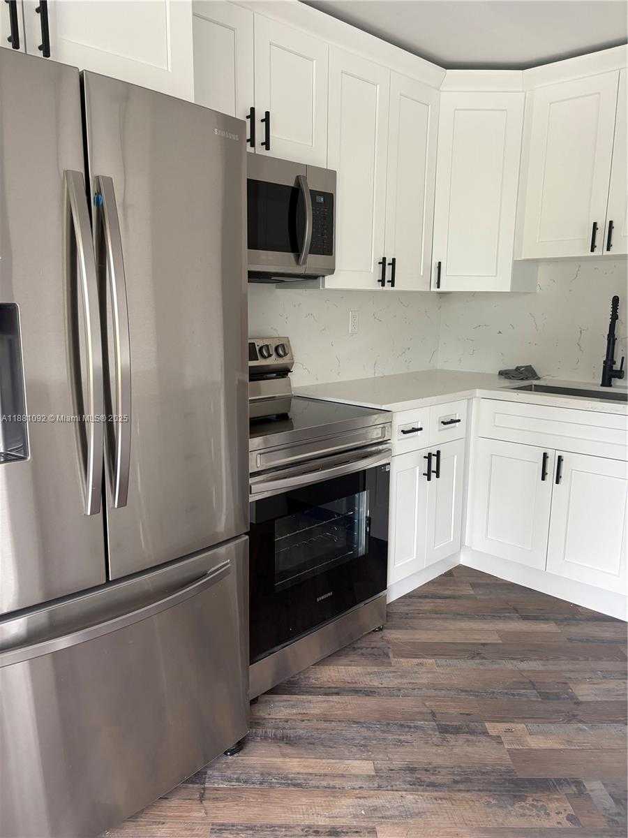 Small Image of 1405 SOUTH WEST 122ND AVE #10-13, Miami Number 7