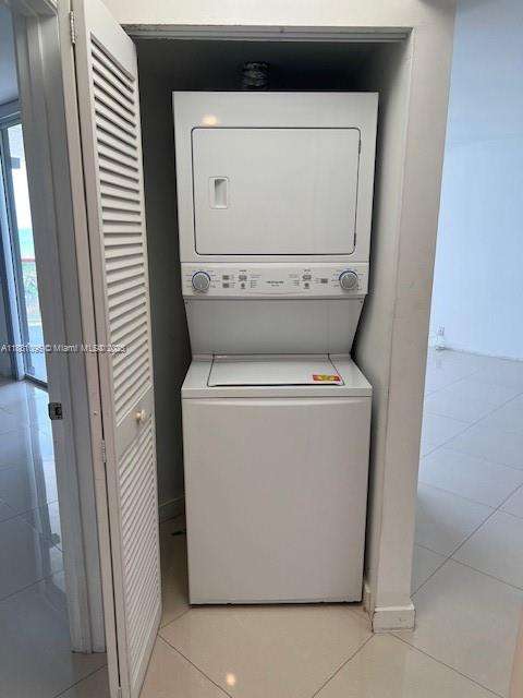 Small Image of 6767 COLLINS AVE #904, Miami Beach Number 14
