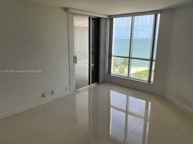 Small Image of 6767 COLLINS AVE #904, Miami Beach Number 20