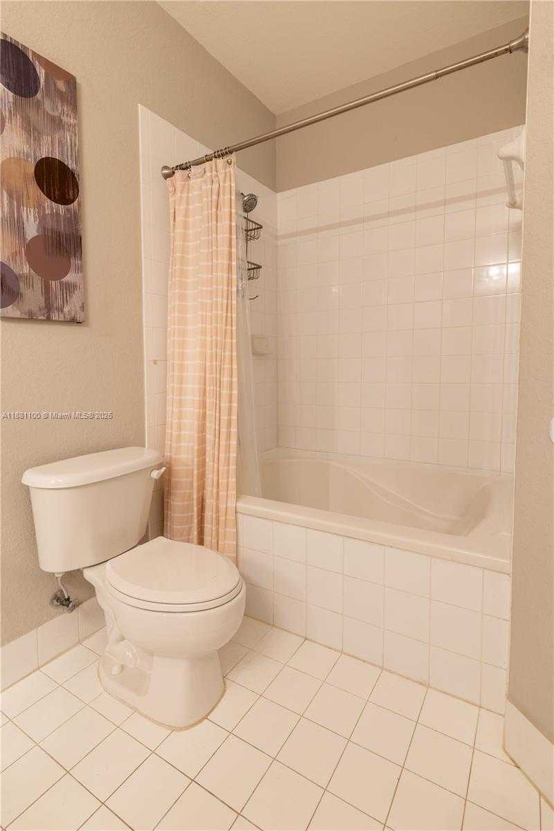 Small Image of 8069 NORTH WEST 108TH PL, Doral Number 12