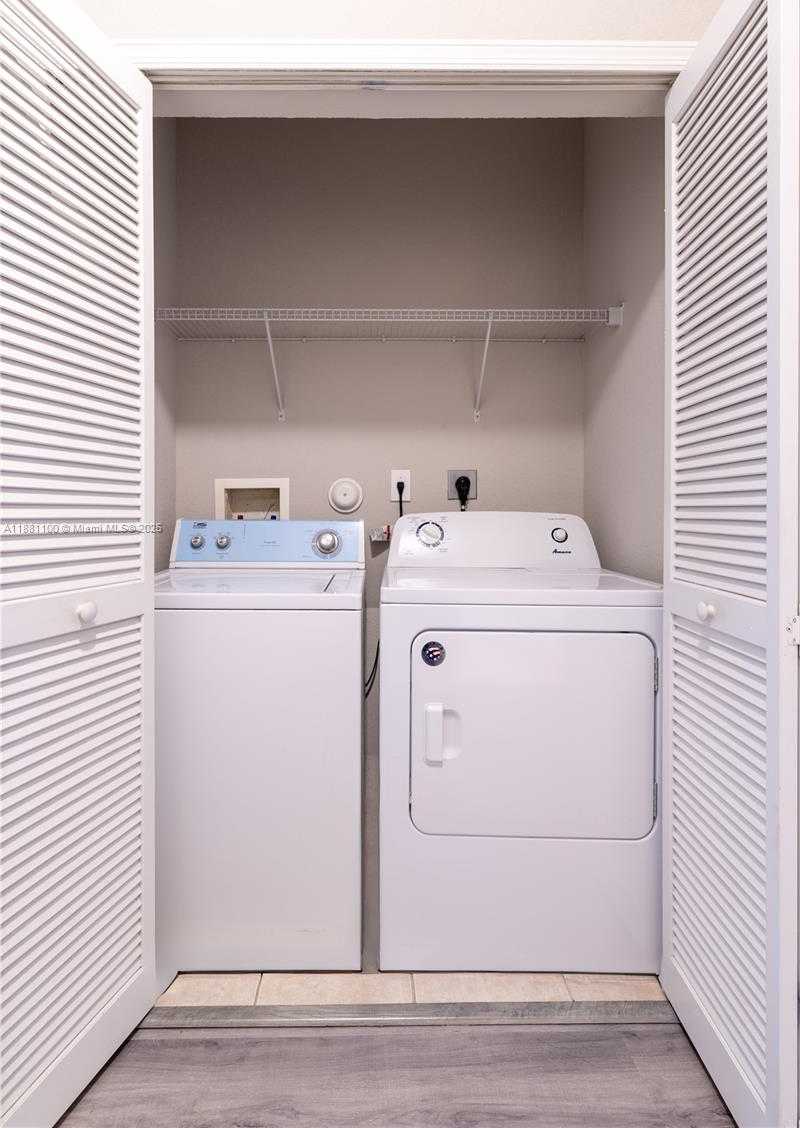 Small Image of 8069 NORTH WEST 108TH PL, Doral Number 22