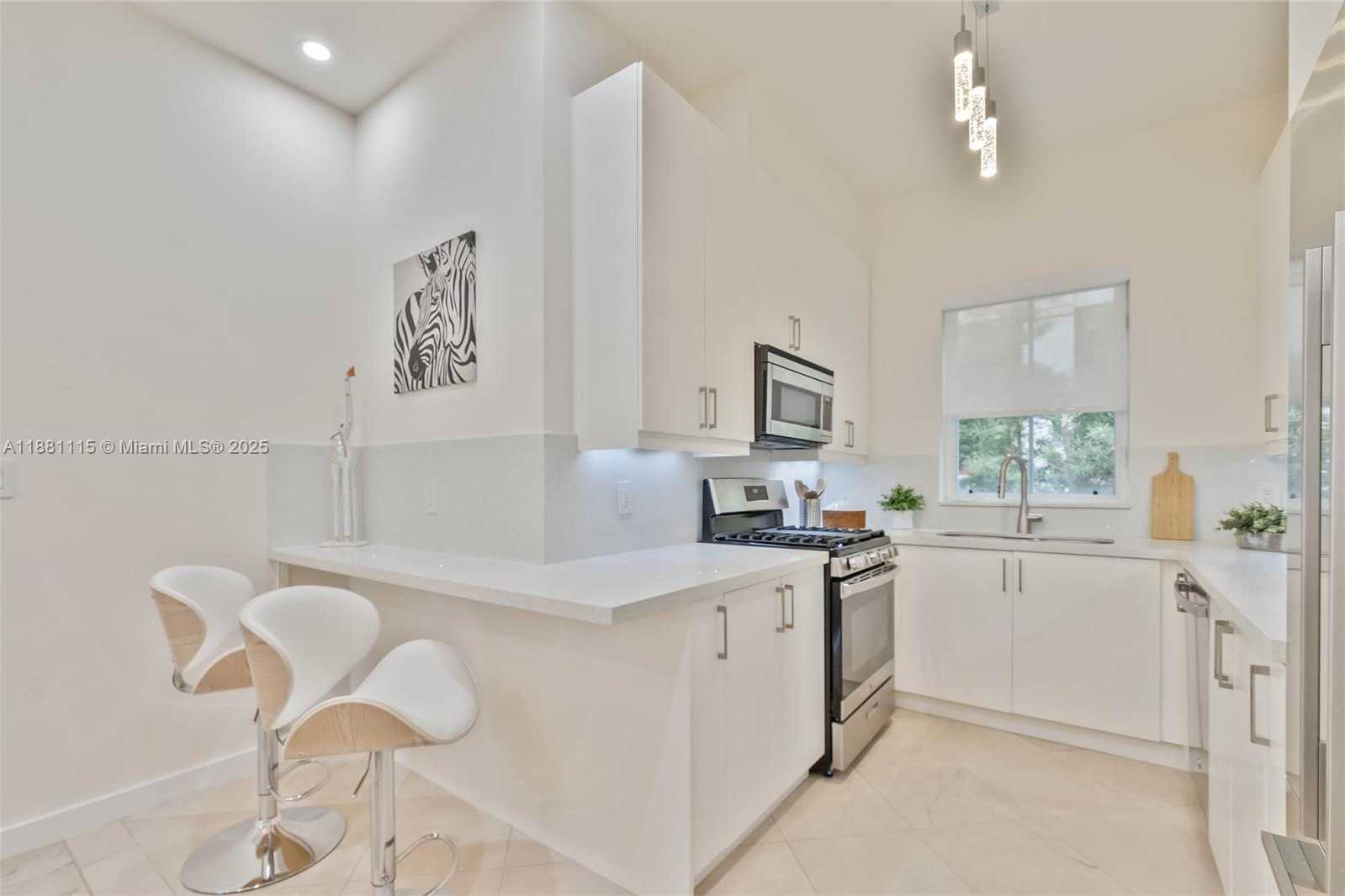 Small Image of Coral Gables Number 11
