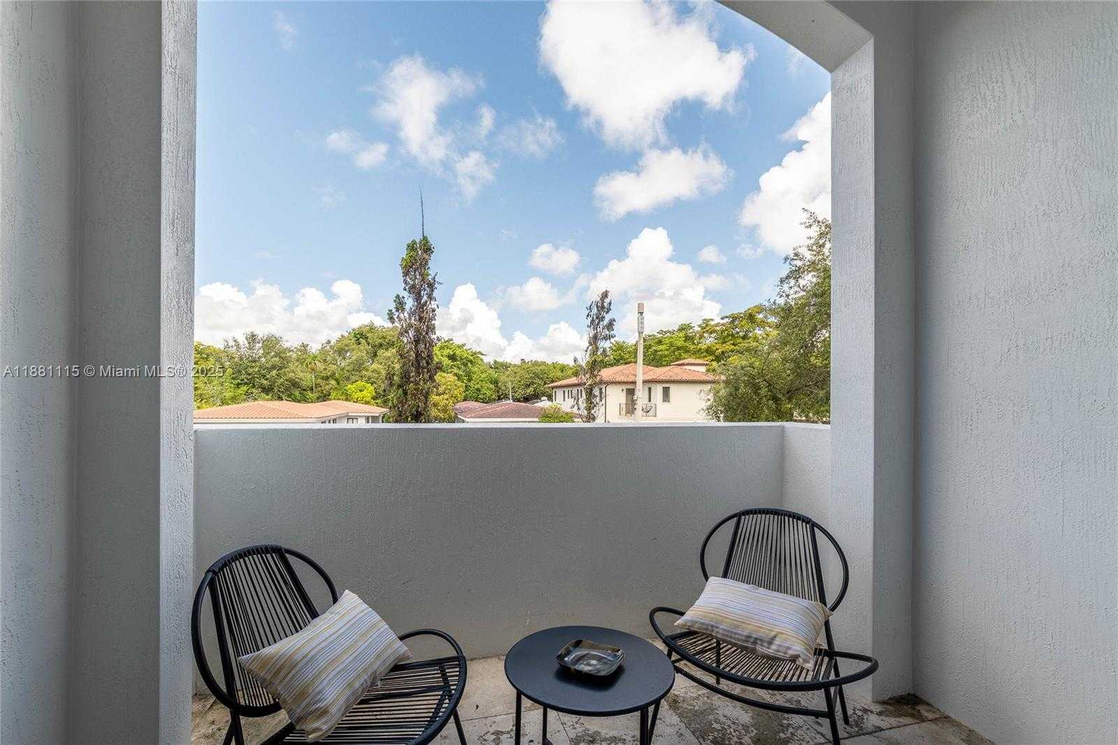 Small Image of Coral Gables Number 35