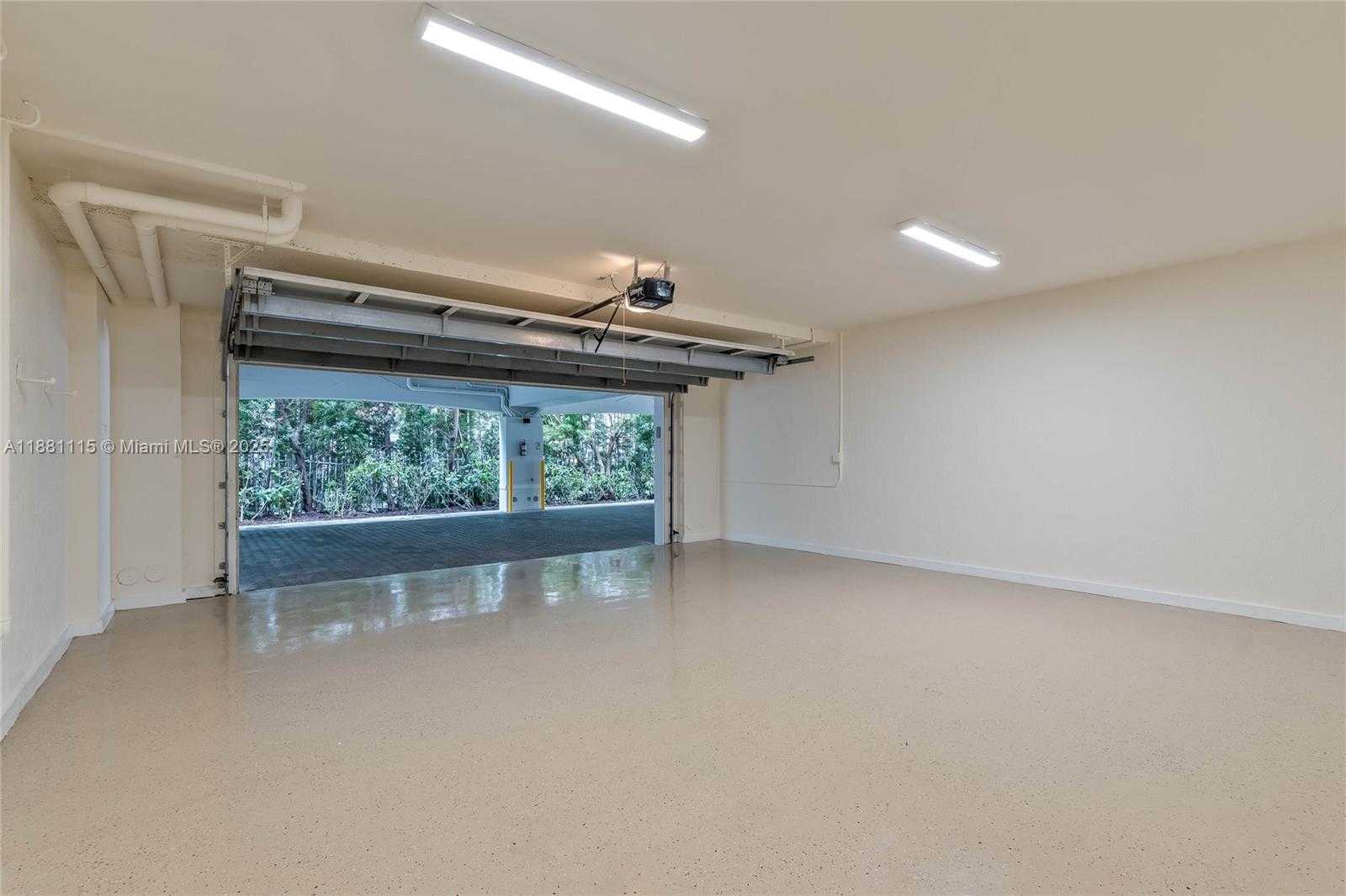 Small Image of Coral Gables Number 40