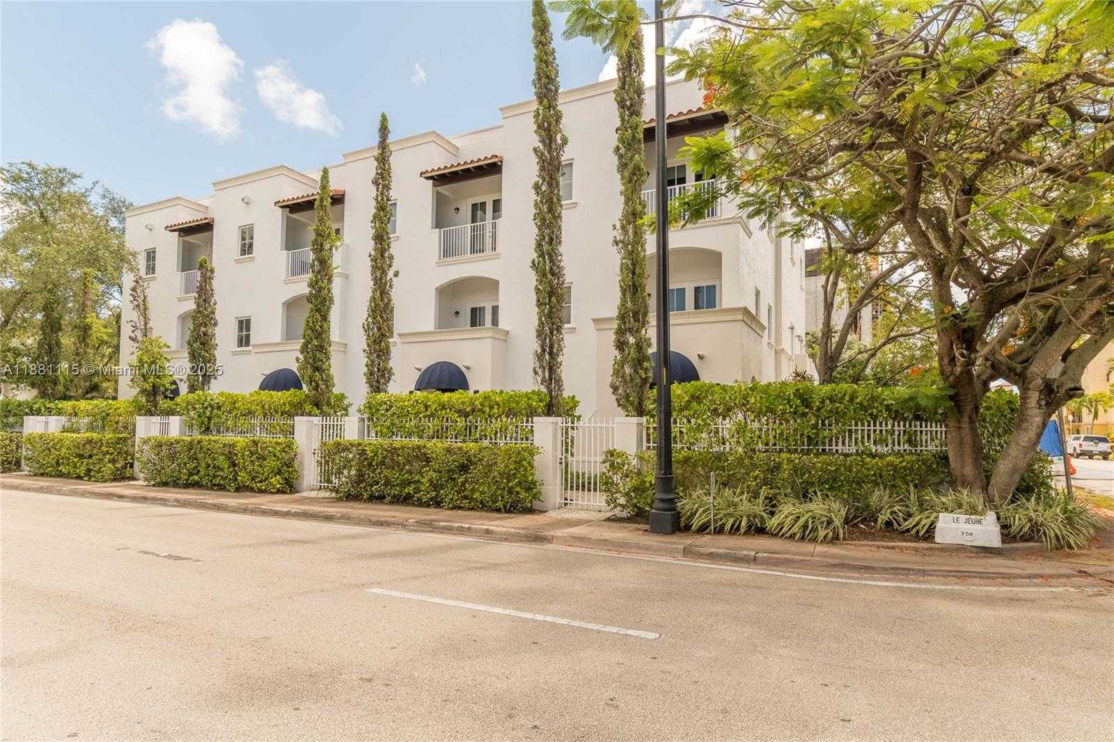 Small Image of Coral Gables Number 44