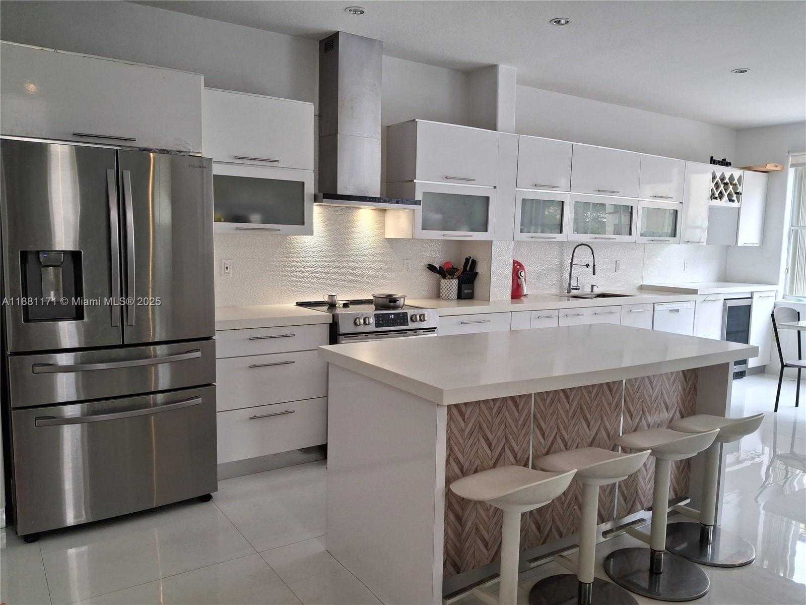 Small Image of 5490 NORTH WEST 113TH CT, Doral Number 10