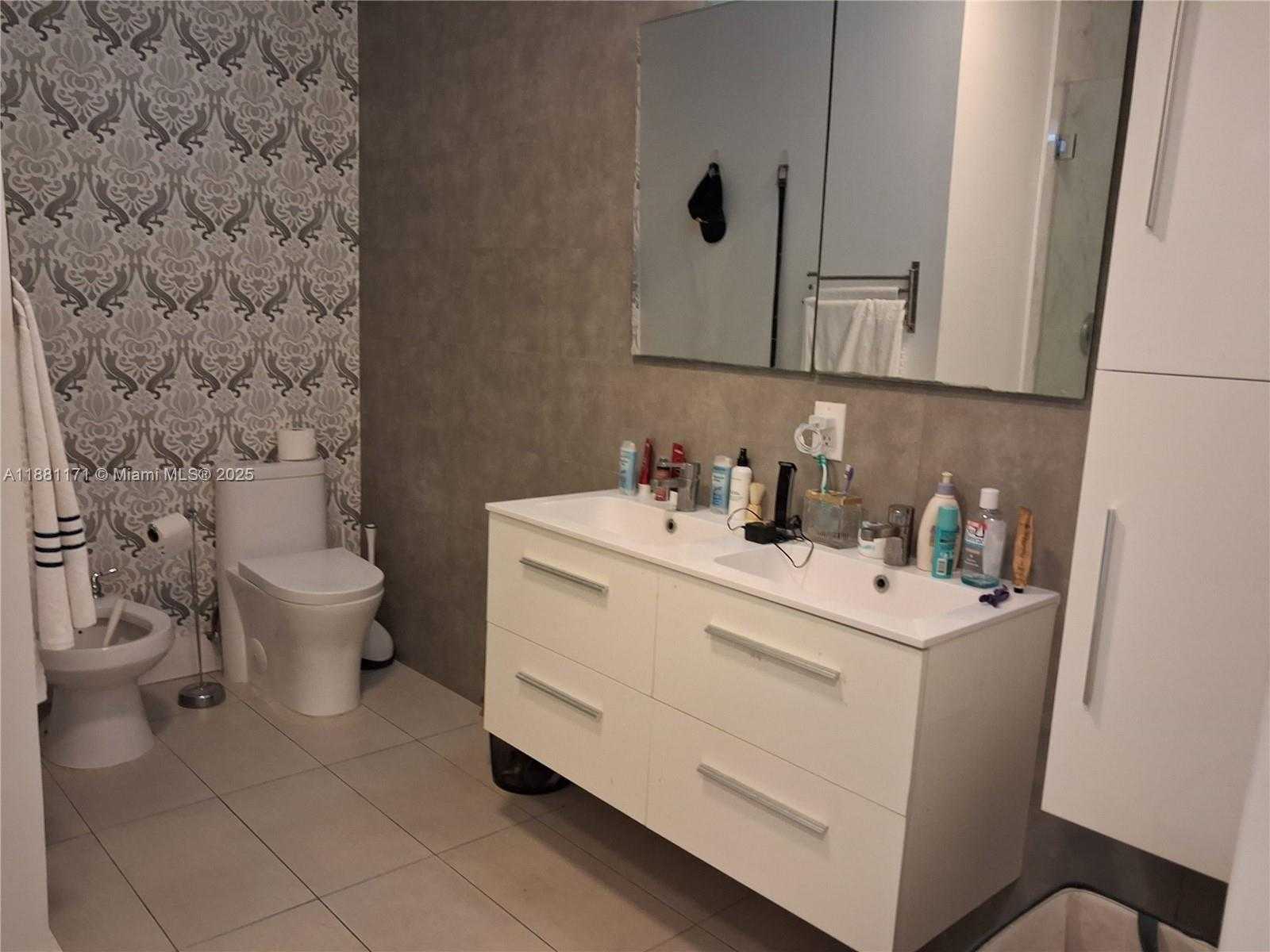 Small Image of 5490 NORTH WEST 113TH CT, Doral Number 11