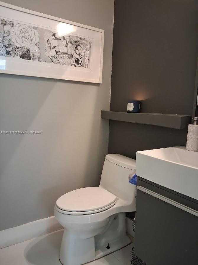 Small Image of 5490 NORTH WEST 113TH CT, Doral Number 8