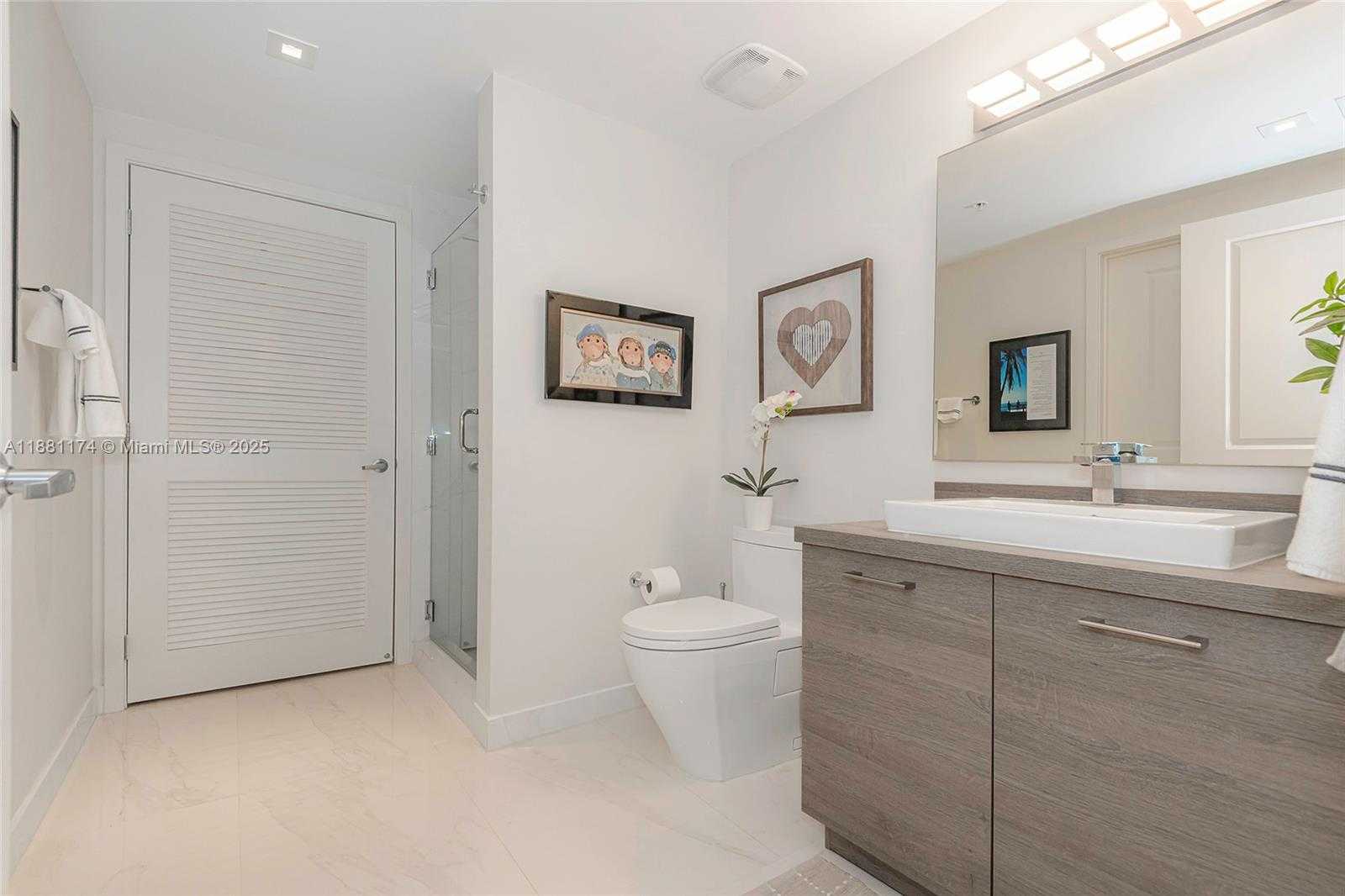 Small Image of 400 SUNNY ISLES BLVD #1122 CORNER UNIT, Sunny Isles Beach Number 21