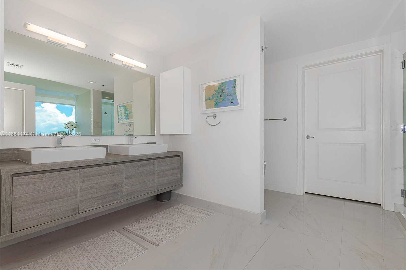 Small Image of 400 SUNNY ISLES BLVD #1122 CORNER UNIT, Sunny Isles Beach Number 31