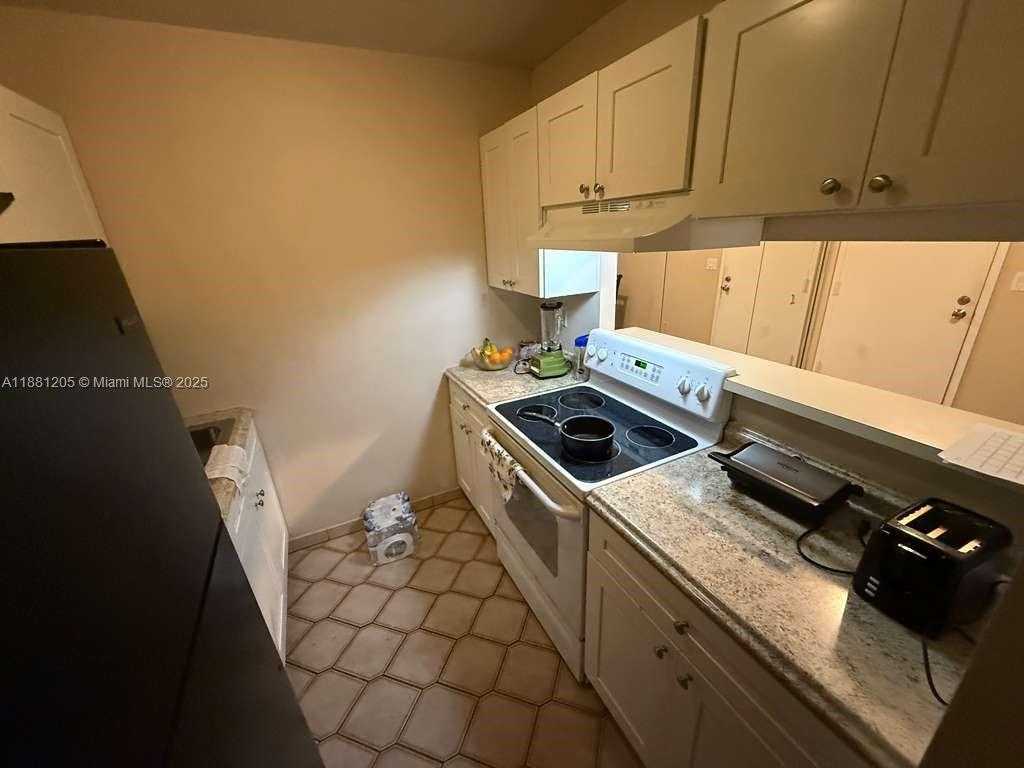 Small Image of 5915 WASHINGTON ST #116, Hollywood Number 11