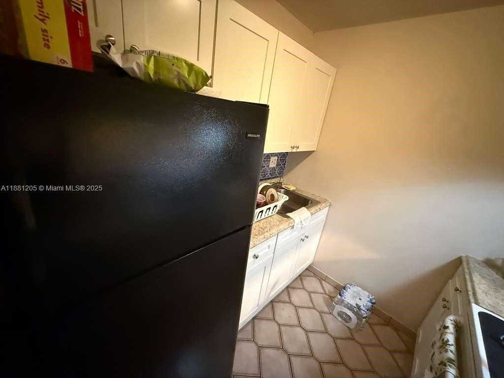 Small Image of 5915 WASHINGTON ST #116, Hollywood Number 9