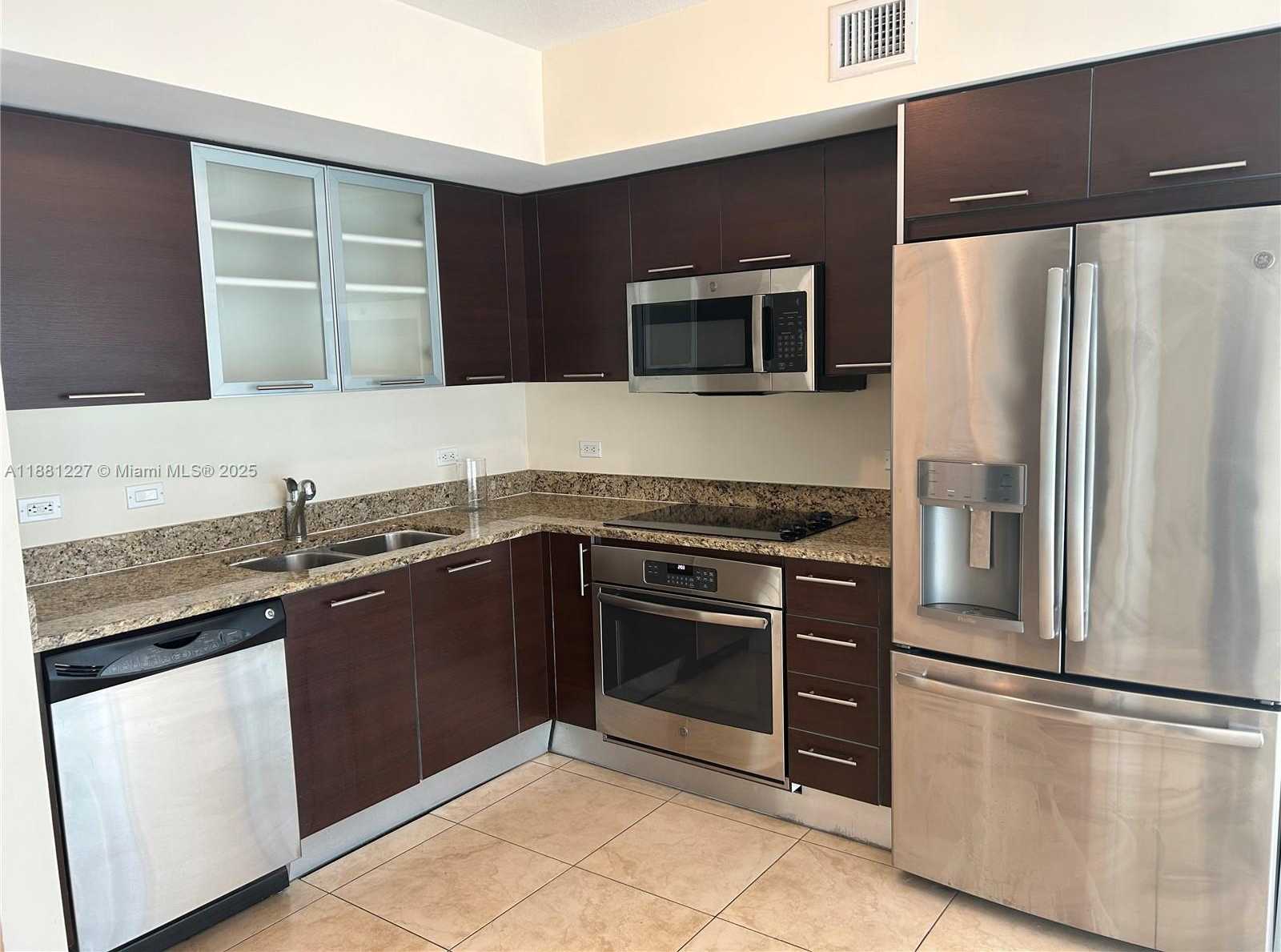 Small Image of 41 SOUTH EAST 5TH ST #1108, Miami Number 2