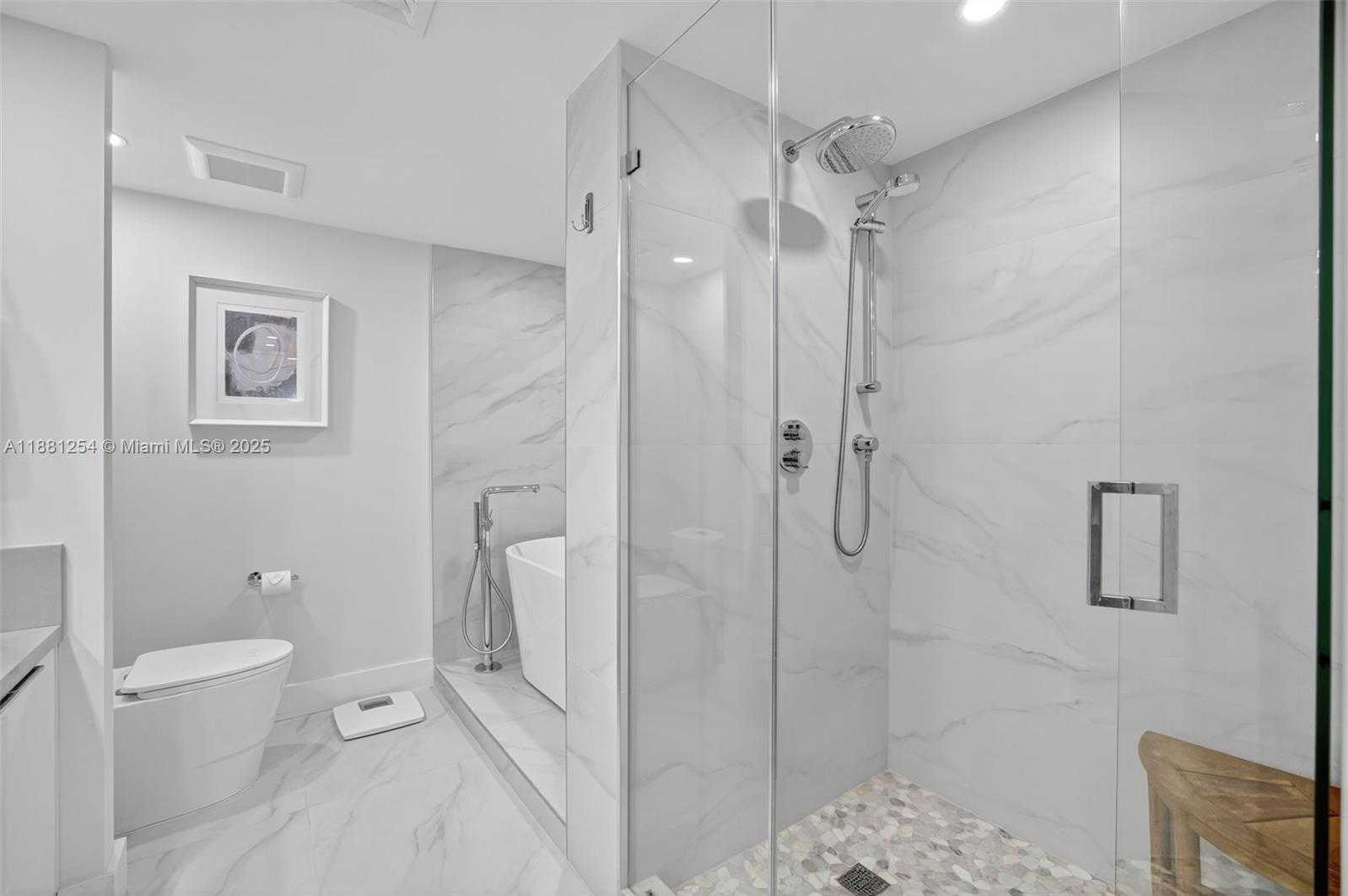Small Image of 3610 YACHT CLUB DR #508, Aventura Number 34