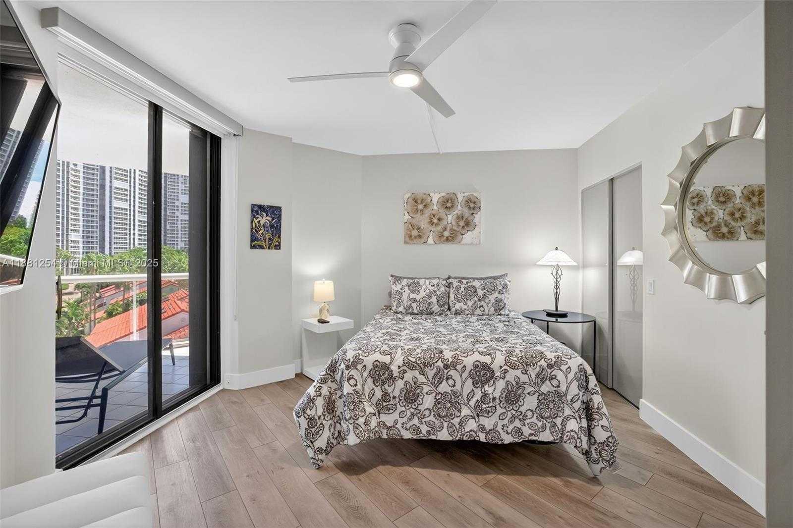 Small Image of 3610 YACHT CLUB DR #508, Aventura Number 39