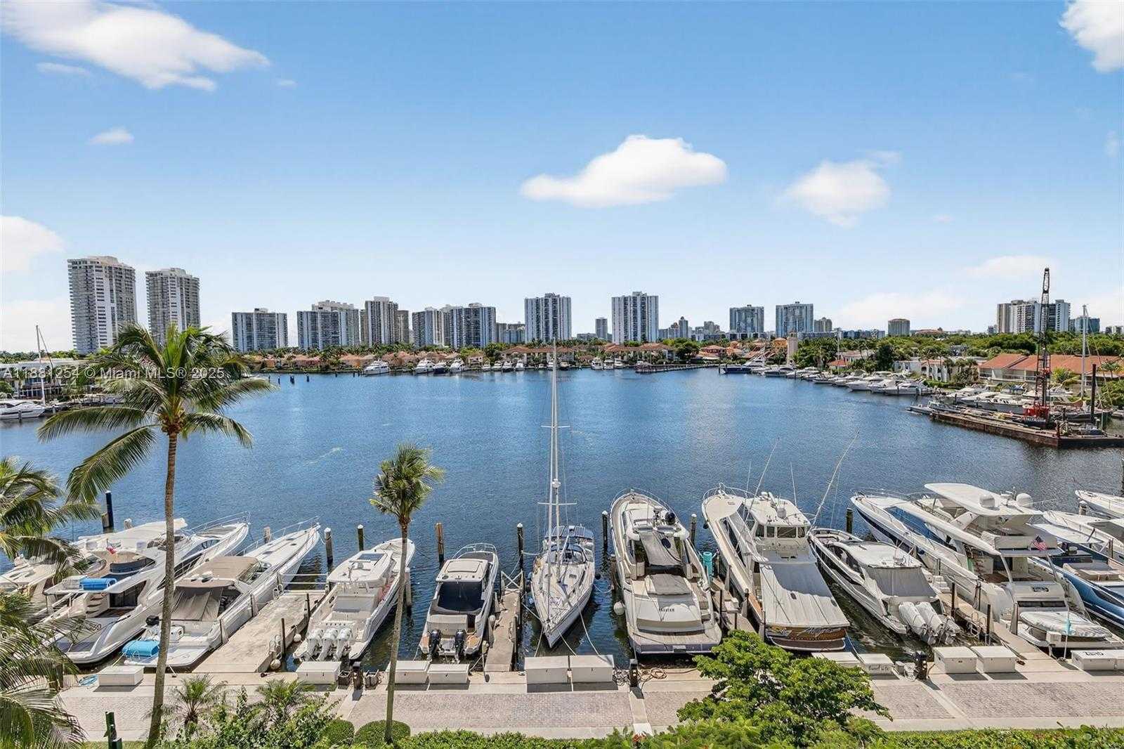Small Image of 3610 YACHT CLUB DR #508, Aventura Number 8