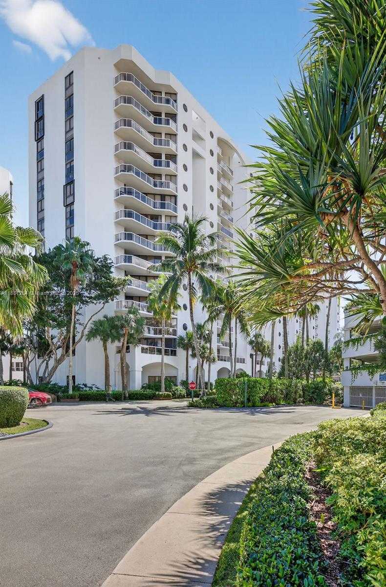 Small Image of 3610 YACHT CLUB DR #508, Aventura Number 81