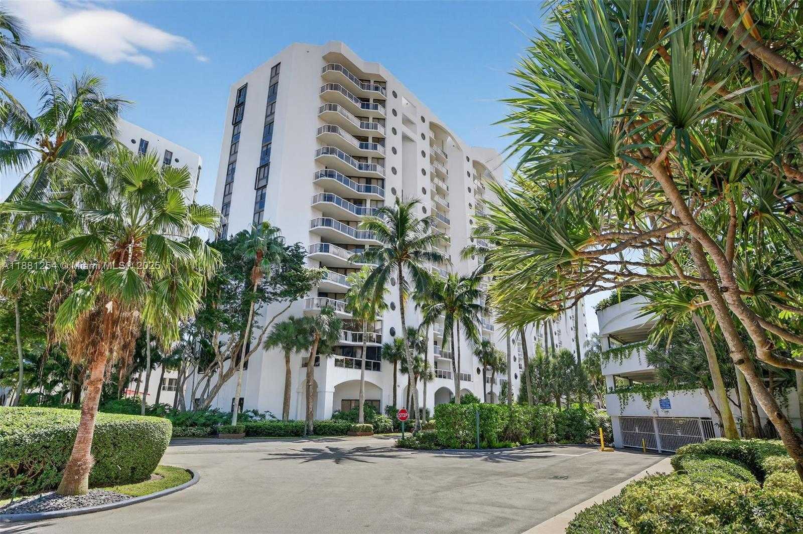Small Image of 3610 YACHT CLUB DR #508, Aventura Number 82