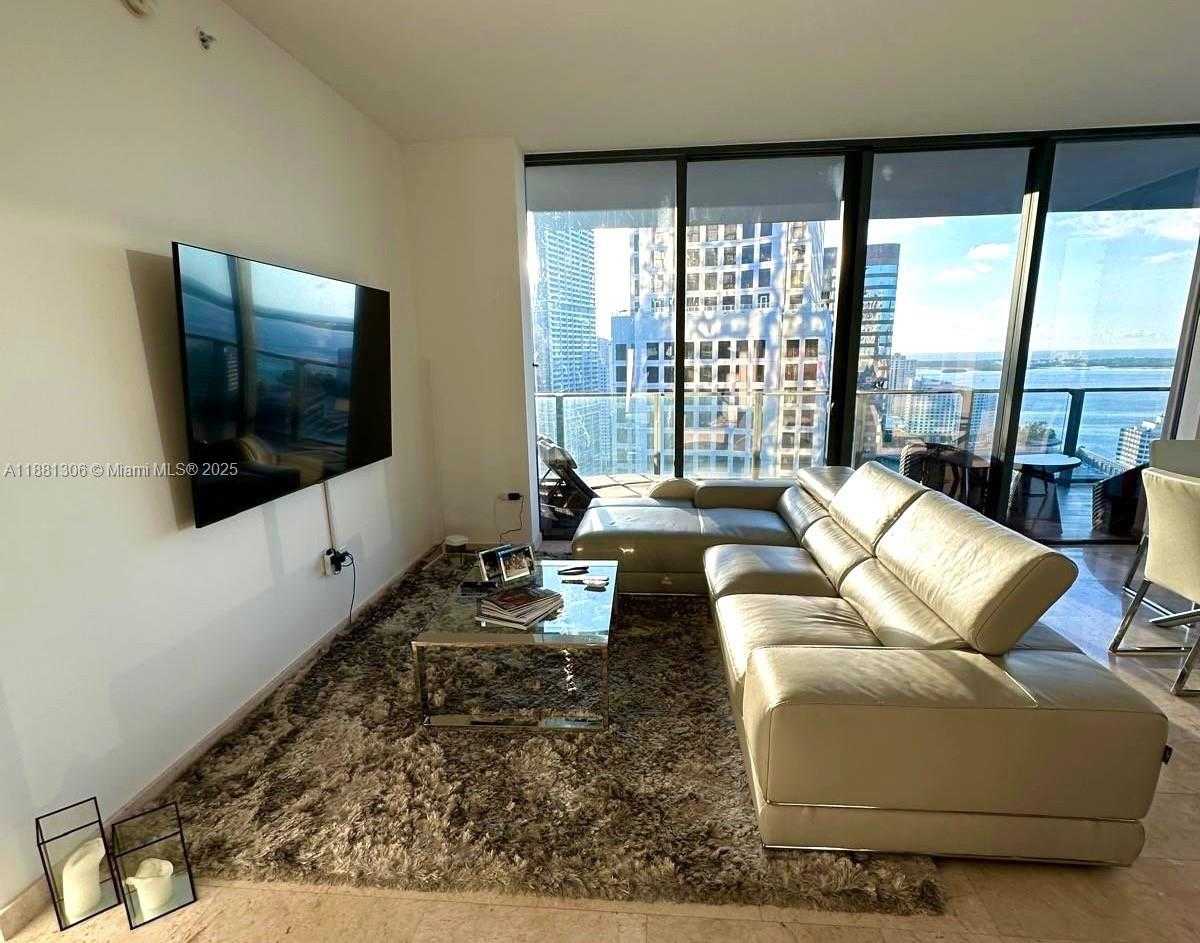 Small Image of 68 SOUTH EAST 6TH ST #2801, Miami Number 3